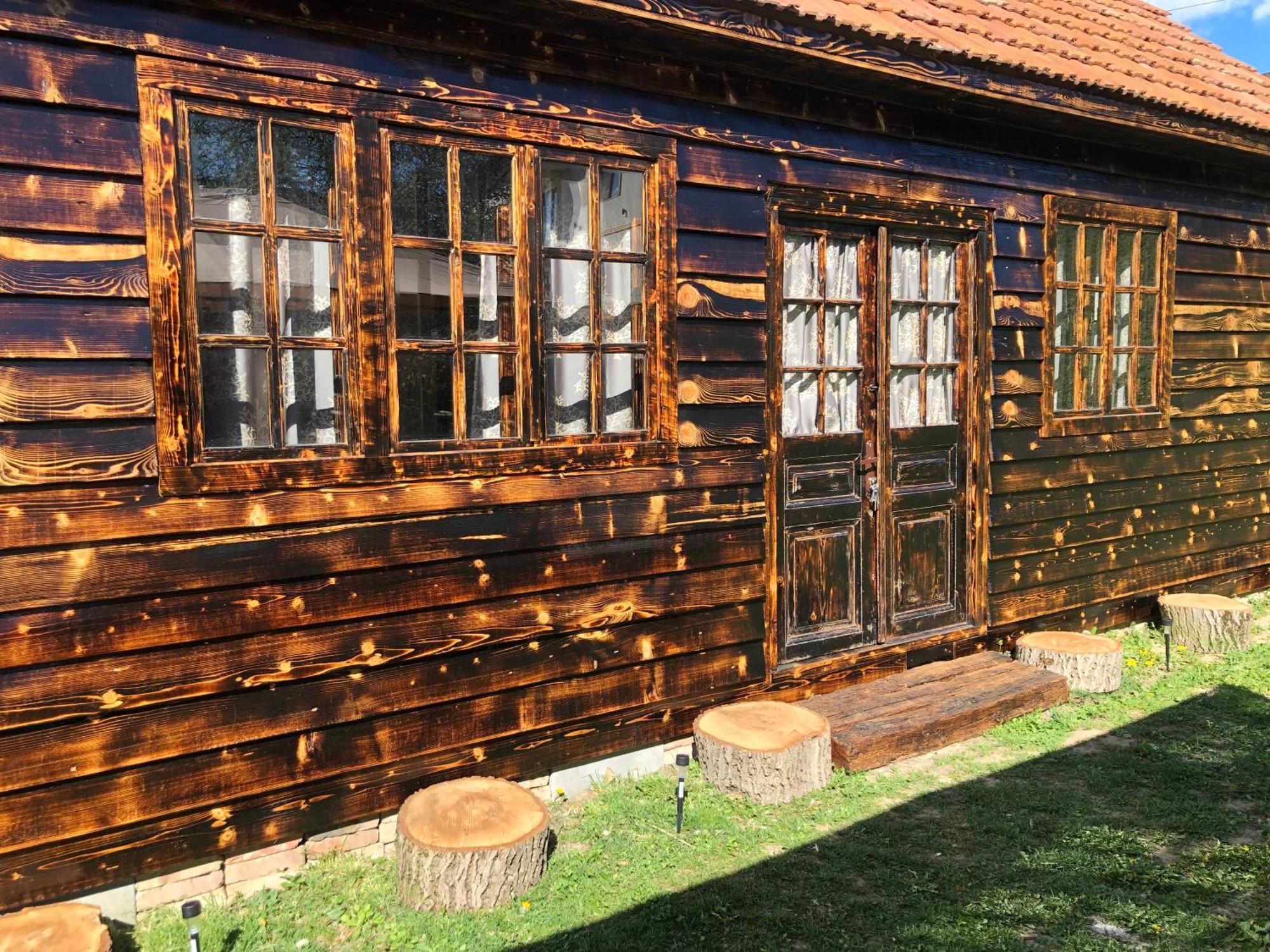 Вилла Old Court Куртя-де-Арджеш Экстерьер фото